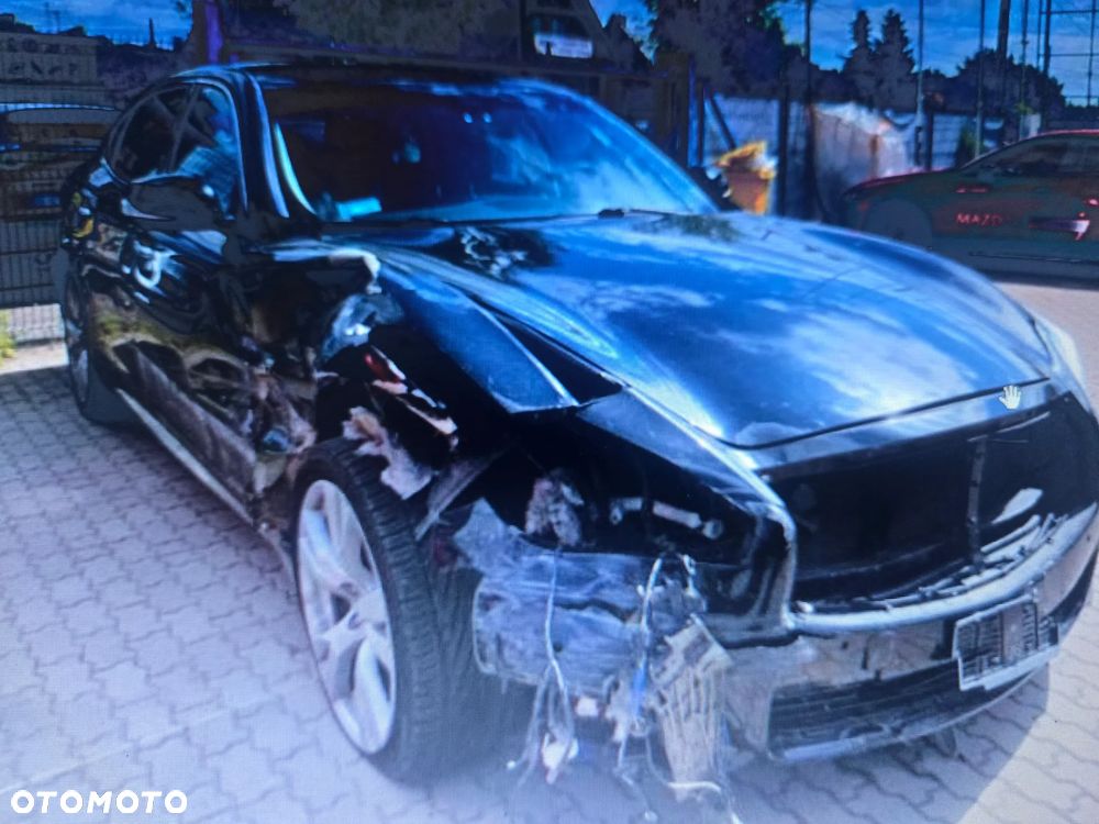 Infiniti Q70 3.7 Sport Tech EU6 - 4