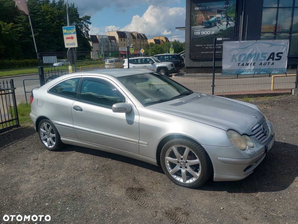Mercedes-Benz C-Class 2002 photo 3