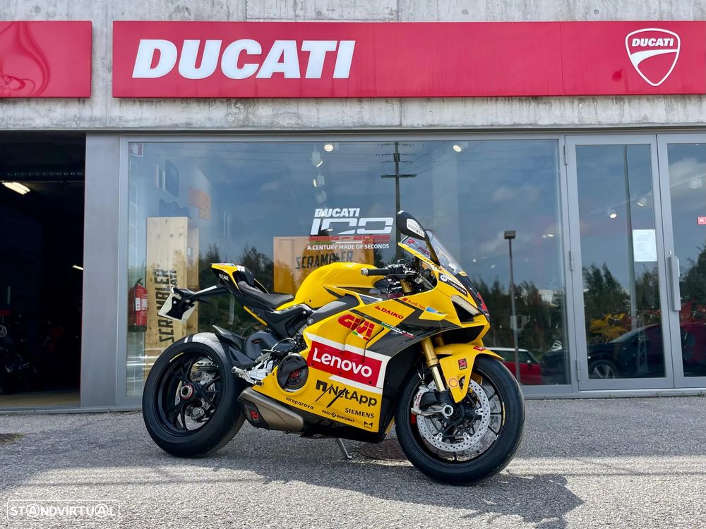 Ducati Panigale V4 Bagnaia 2023 World Champion Replica - 1