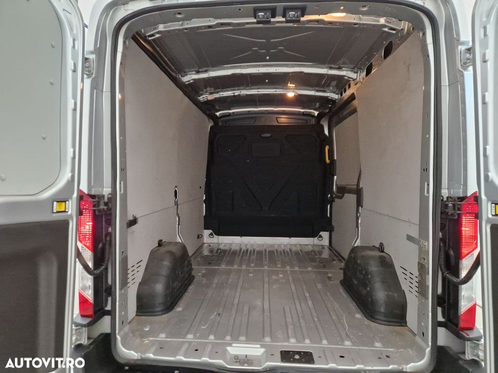 Ford Transit - 10
