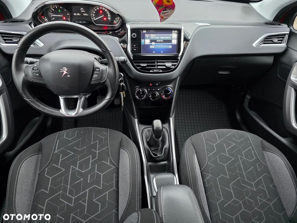Peugeot 2008 PureTech 110 Style - 19