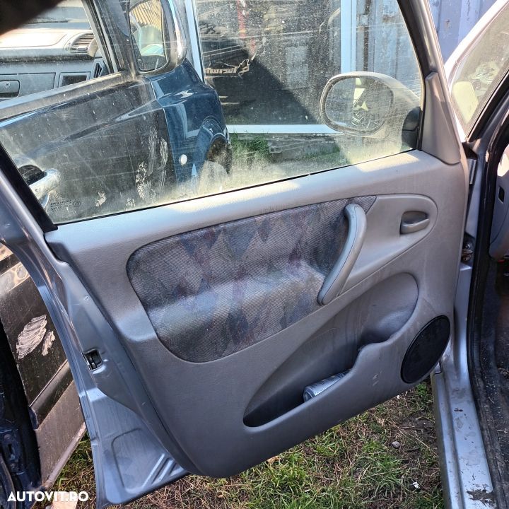 Dezmembrari  Citroen XSARA PICASSO (N68)  1999  > 0000 2.0 HDi Motori - 7