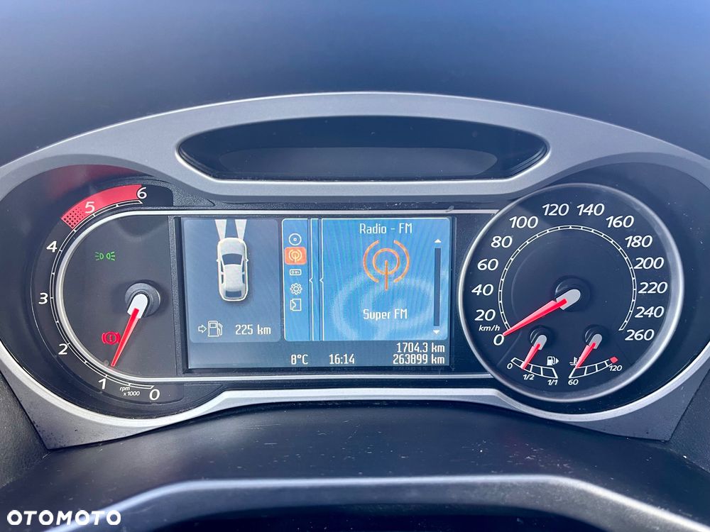 Ford Mondeo 1.8 TDCi Ambiente - 12