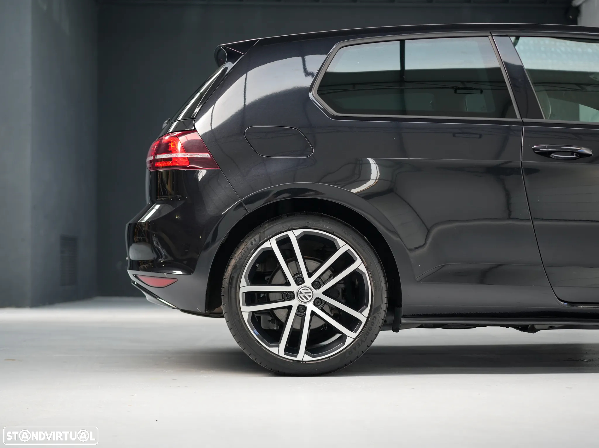 VW Golf 2.0 TDi GTD DSG - 20