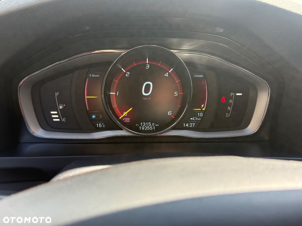 Volvo V60 D6 AWD Plug-in Hybrid Summum - 7