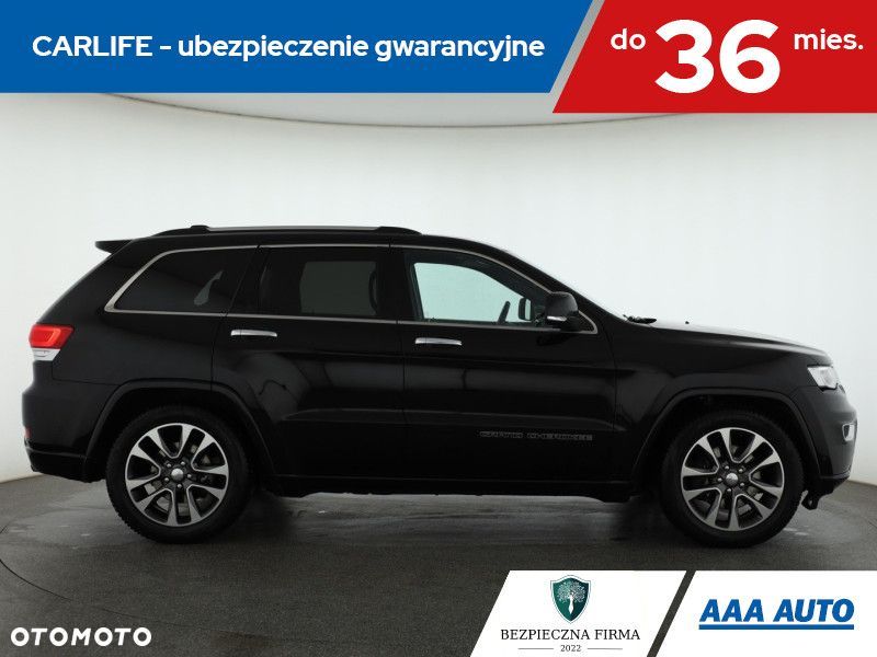 Jeep Grand Cherokee - 8