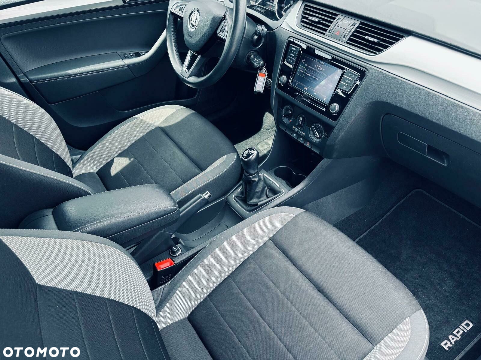 Skoda RAPID 1.0 TSI Ambition - 14