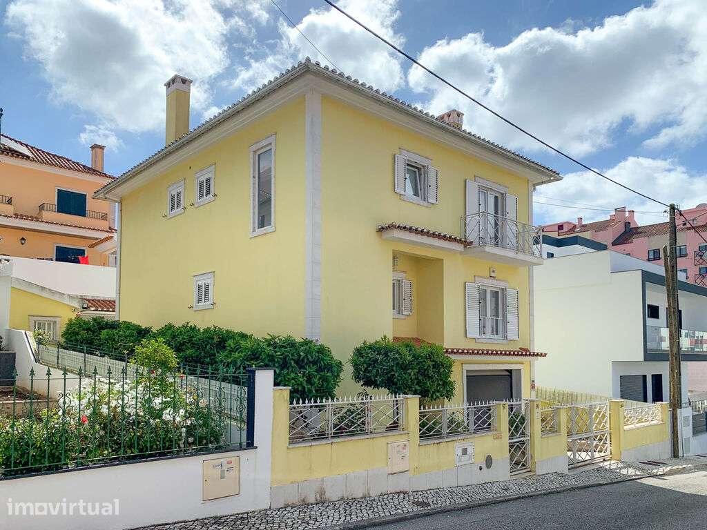 Moradia isolada T5 com jardim e garagem para 4 viaturas - Grande imagem: 3/52