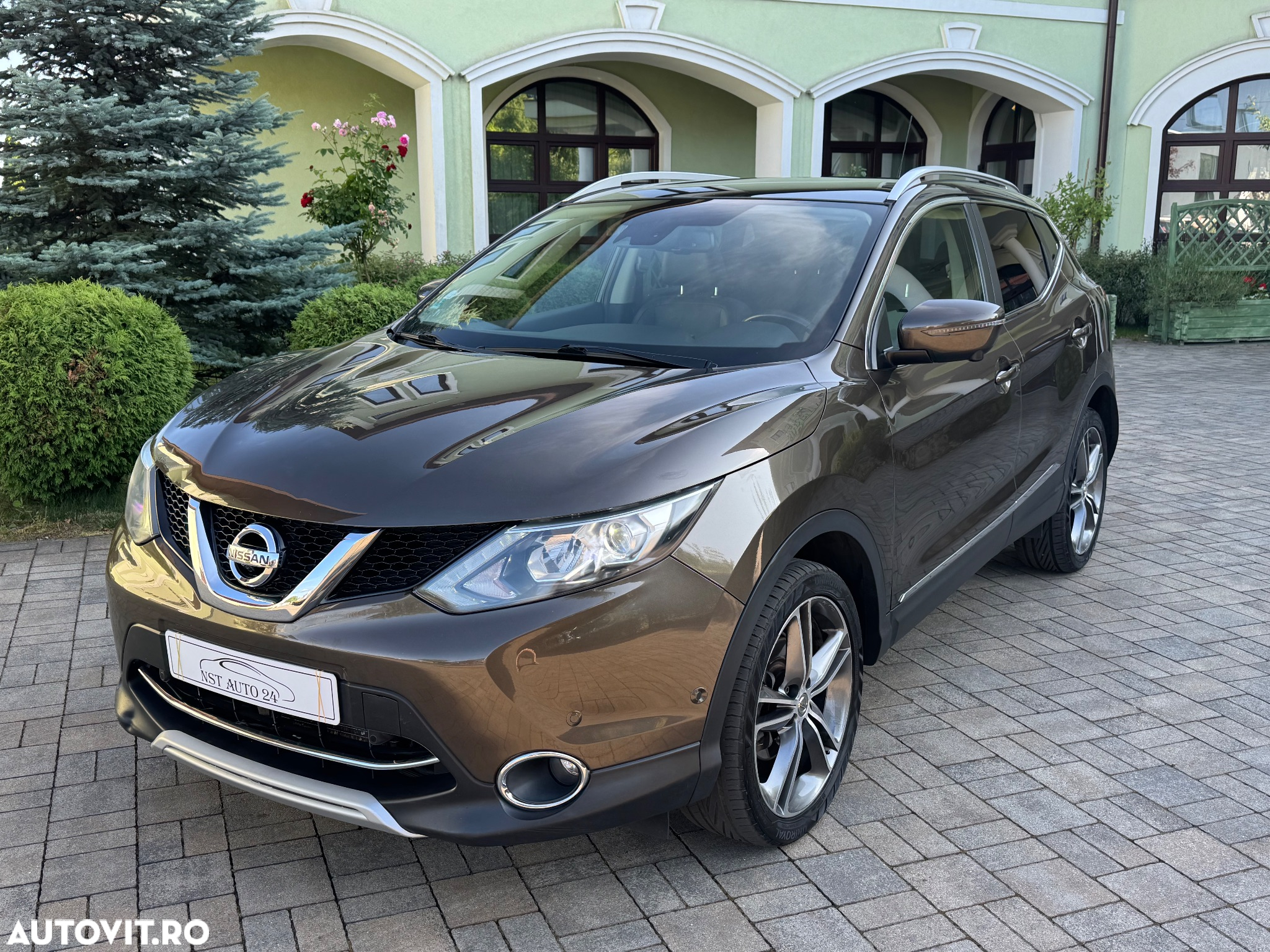 Nissan Qashqai 1.6 DCI Start/Stop X-TRONIC Tekna - 12