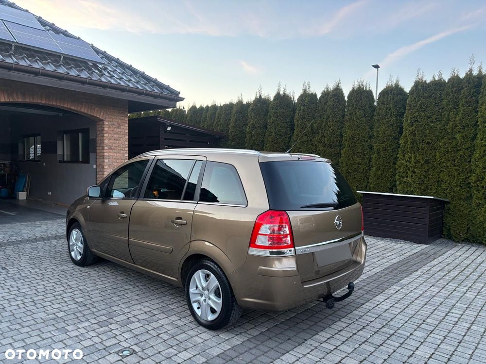 Opel Zafira 1.8 - 6