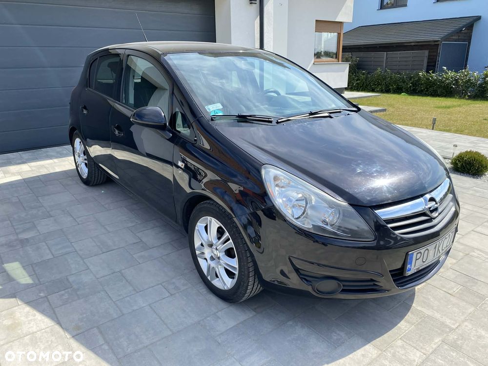 Opel Corsa 1.2 16V Cosmo - 1