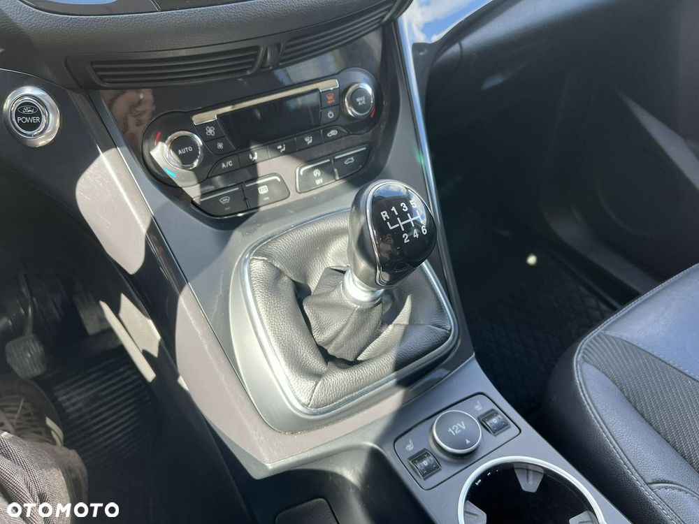 Ford Kuga - 23