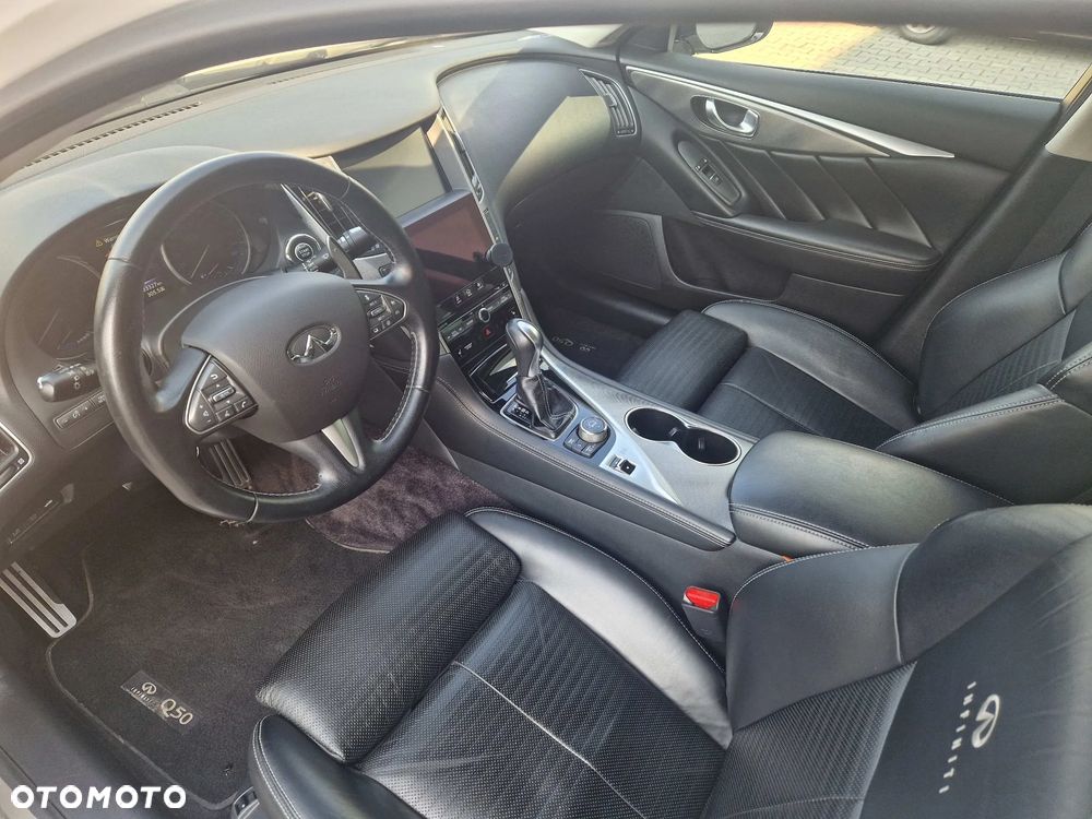 Infiniti Q50 - 11