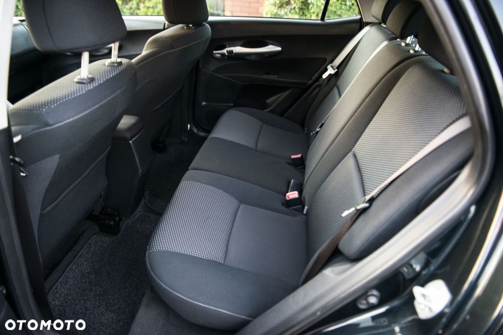 Toyota Auris 1.6 Executive - 29