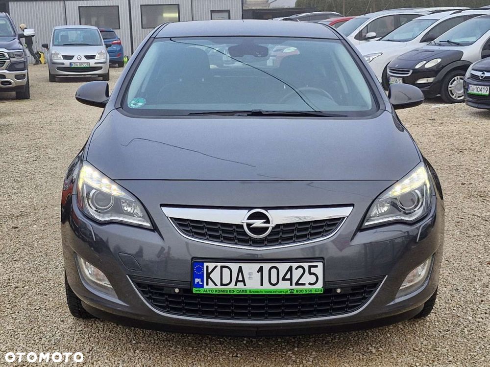 Opel Astra 1.4 Turbo Cosmo - 2