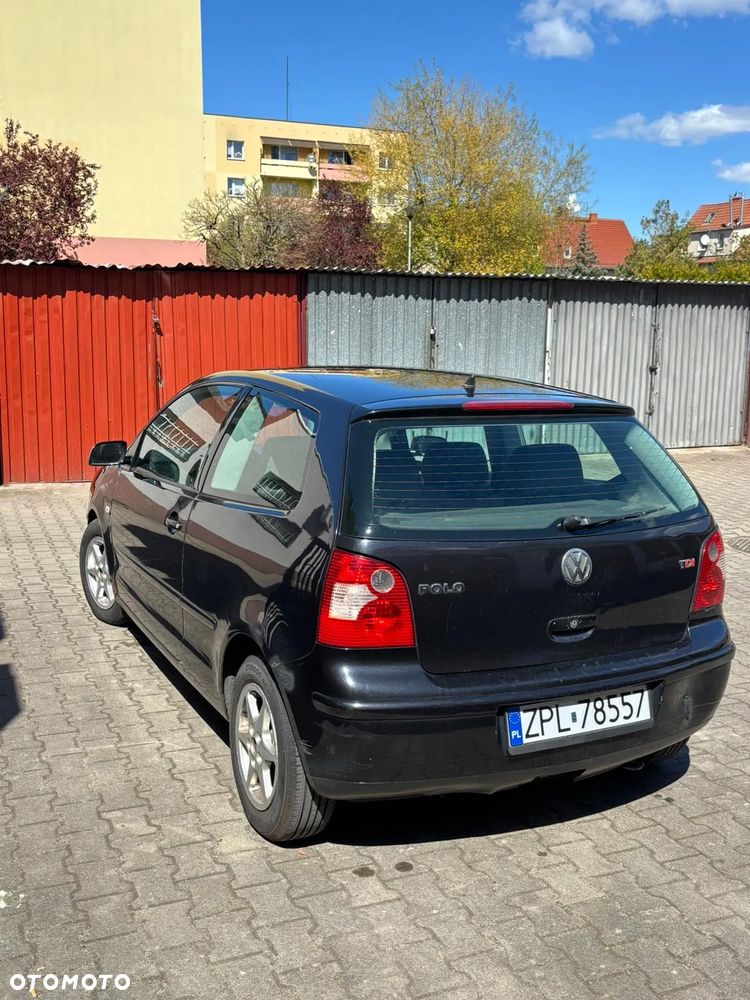 Volkswagen Polo 1.9 TDI Basis - 2