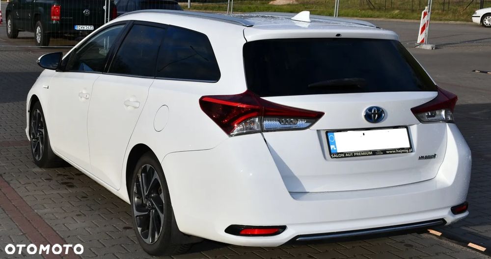 Toyota Auris 1.8 HSD Luna - 24
