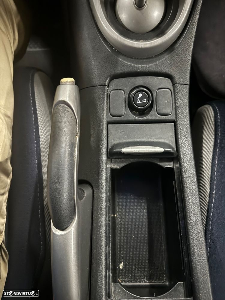 Honda Civic 1.4 Sport - 12