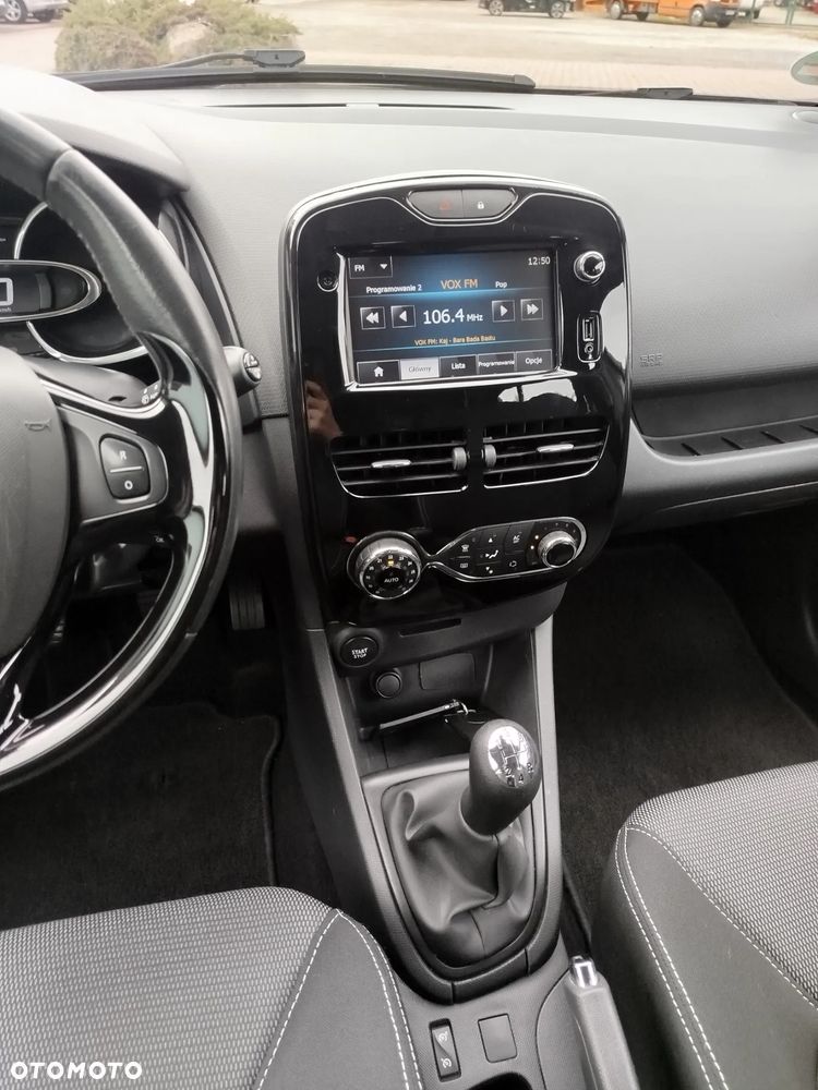 Renault Clio 1.2 16V 75 LIMITED - 12