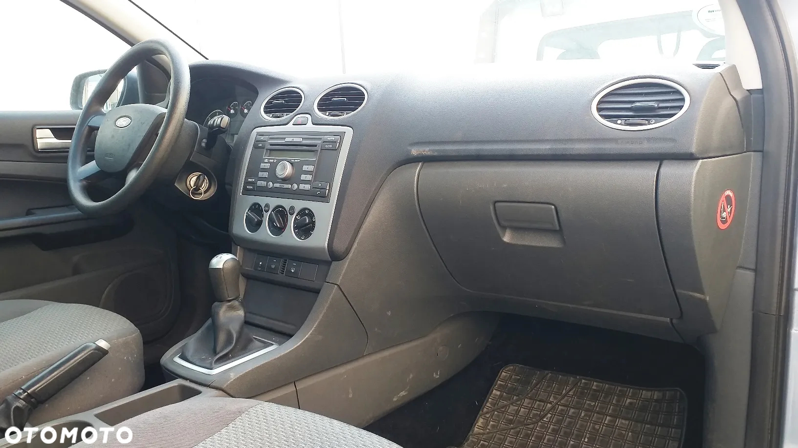 Na części Ford Focus MK2 3-drzwi 1.6 Diesel lak. Z3 silnik skrzynia biegów maska zderzak szyba klapa lampa fotel kanapa deska belka zawieszenie hak koła - 6