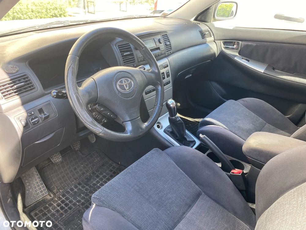 Toyota Corolla - 6