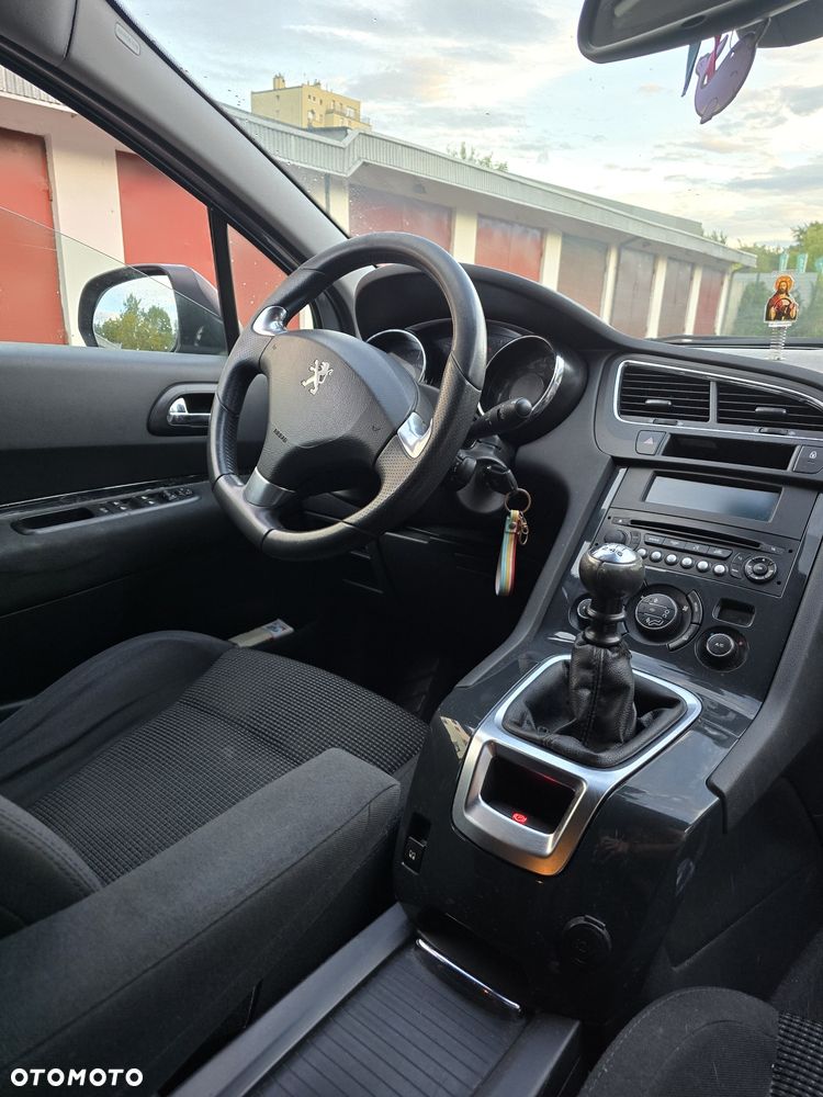 Peugeot 5008 - 6