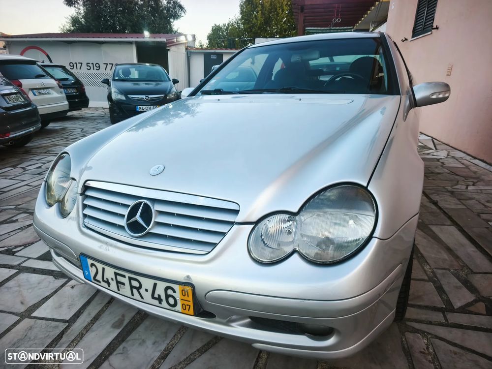 Mercedes-Benz C 220 - 25