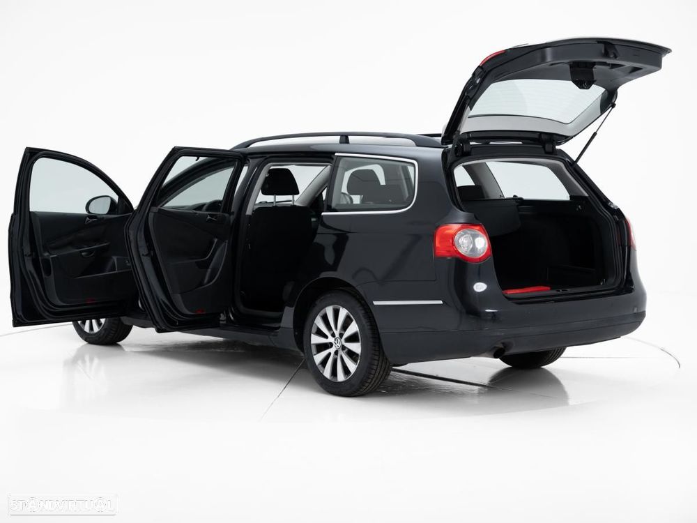 VW Passat Variant - 5