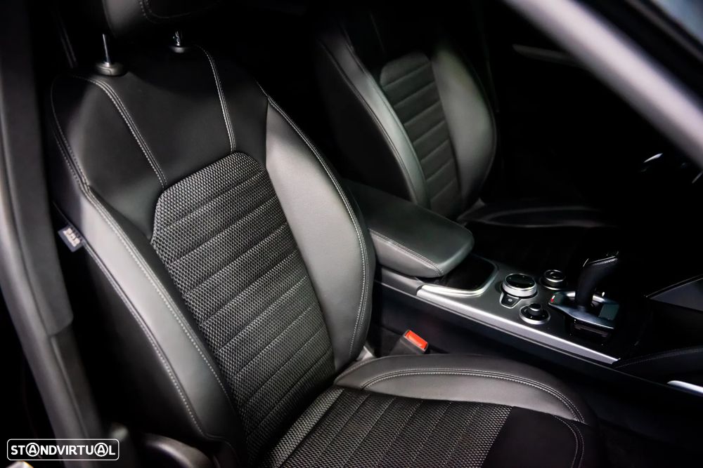 Alfa Romeo Stelvio 2.2 D Sprint AT8 - 19