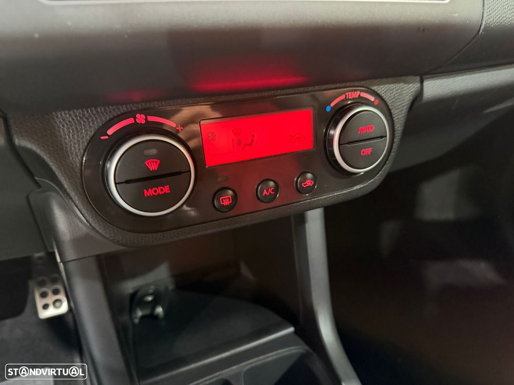 Suzuki Swift 1.6 Sport - 27
