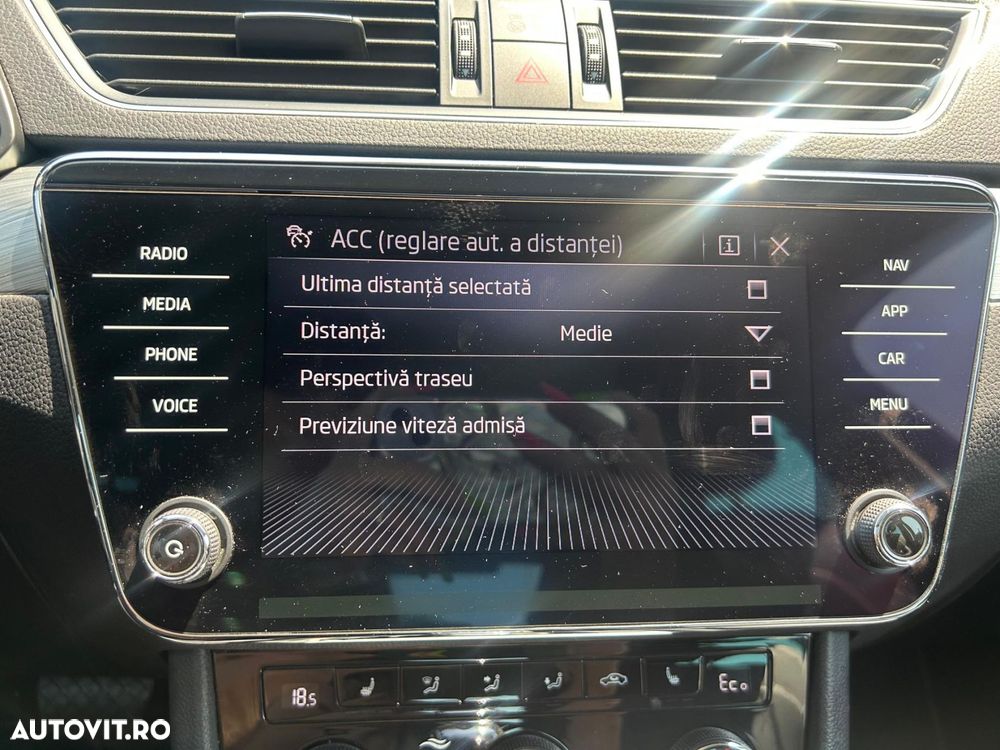 Skoda Superb 1.4 TSI DSG Ambition - 25