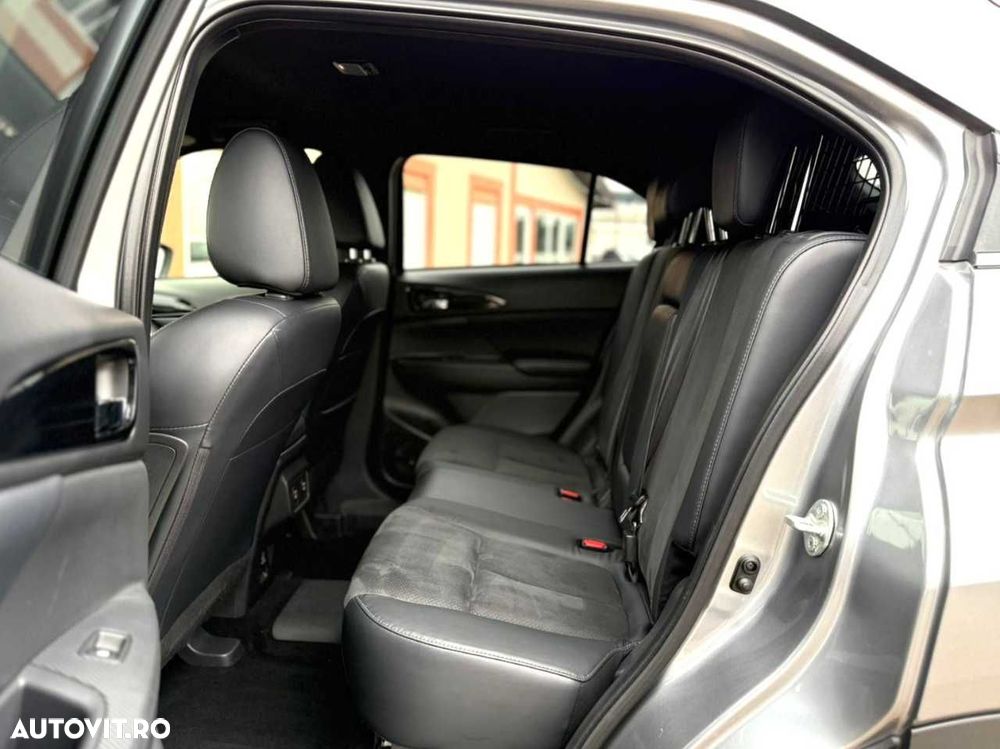 Mitsubishi Eclipse-Cross - 18