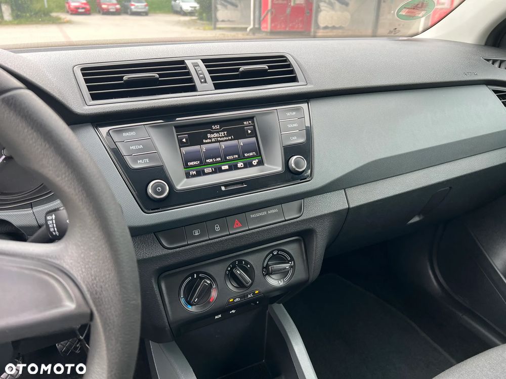 Skoda Fabia 1.0 MPI Cool Plus - 19
