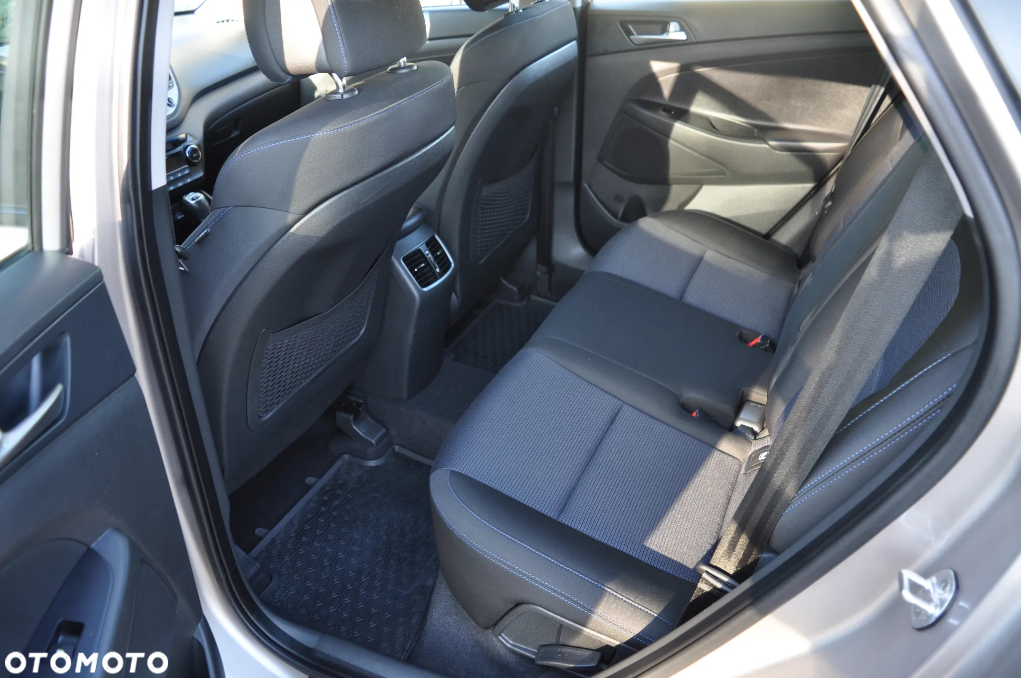 Hyundai Tucson 2.0 CRDi 2WD Trend - 24