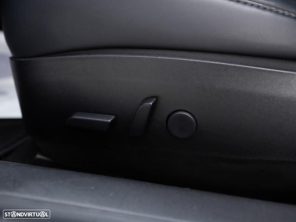 Tesla Model 3 Performance Dual Motor AWD - 17