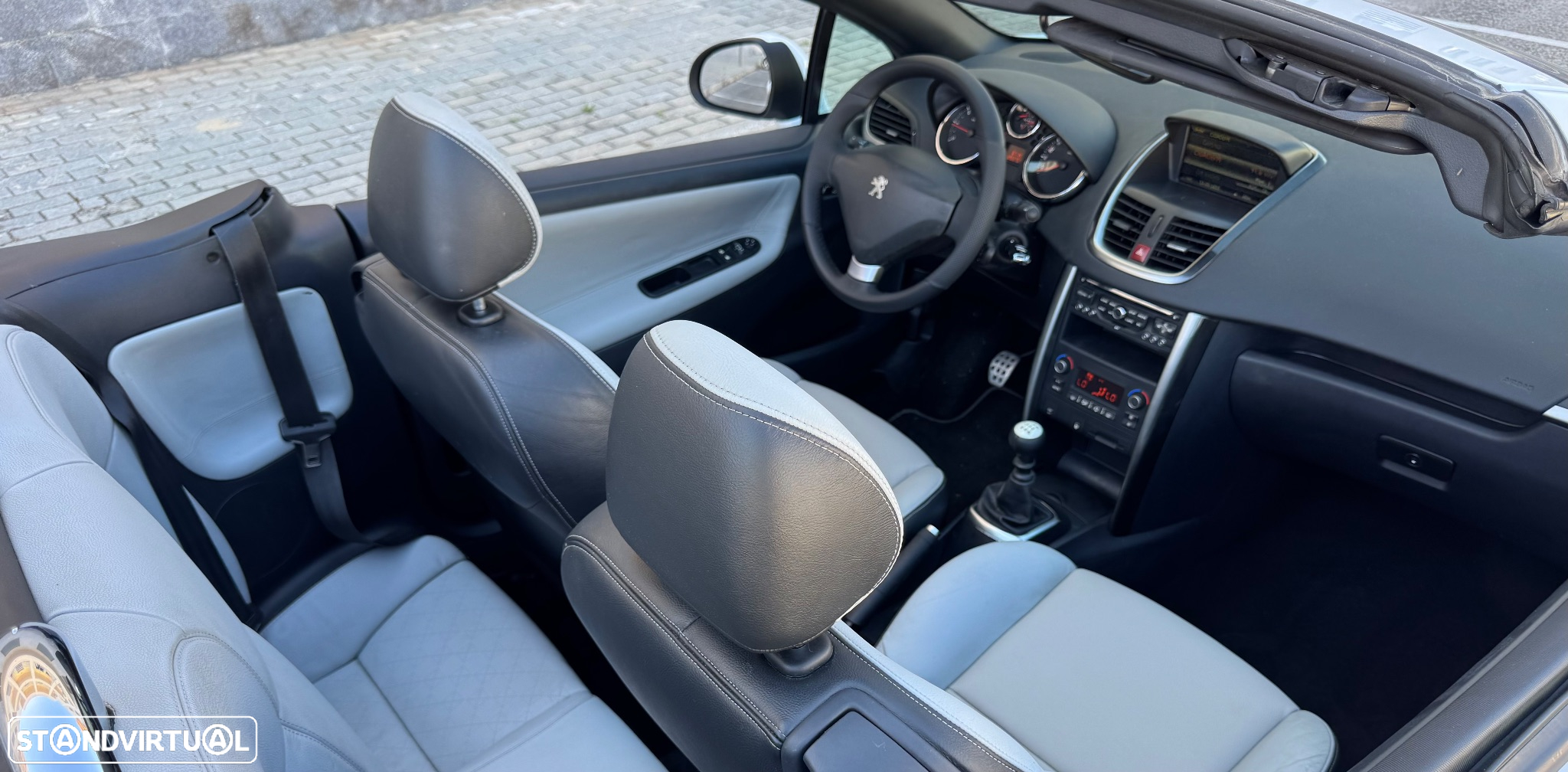 Peugeot 207 CC 1.6 HDi Roland Garros - 24
