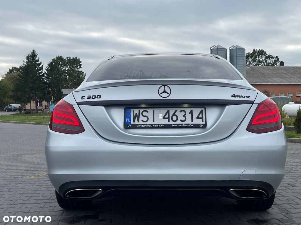 Mercedes-Benz Klasa C 300 7G-TRONIC - 10