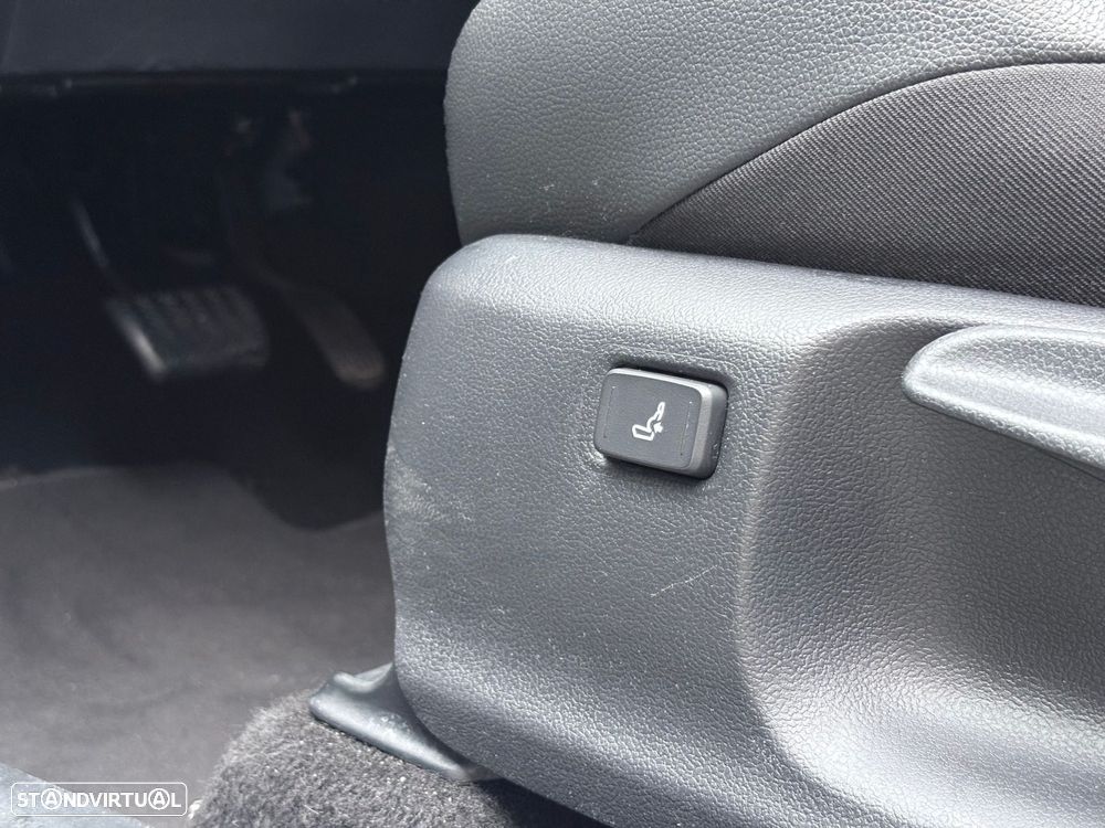 Toyota C-HR 1.8 Hybrid Square Collection - 26