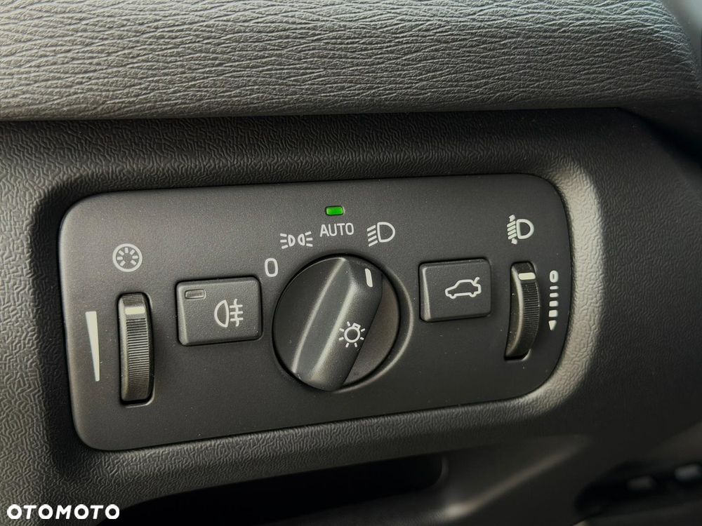 Volvo V40 D2 RDesign - 27