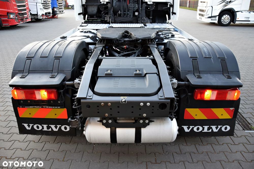 Volvo FH500  XL  |  I-SAVE |  STANDARD |  ZBIORNIKI 1220 L |  FULL LED  |  I-PARK COOL - 39