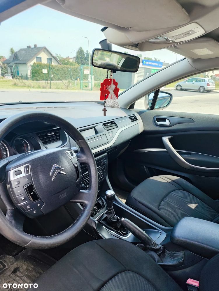 Citroën C5 II 1.8i 16V - 12
