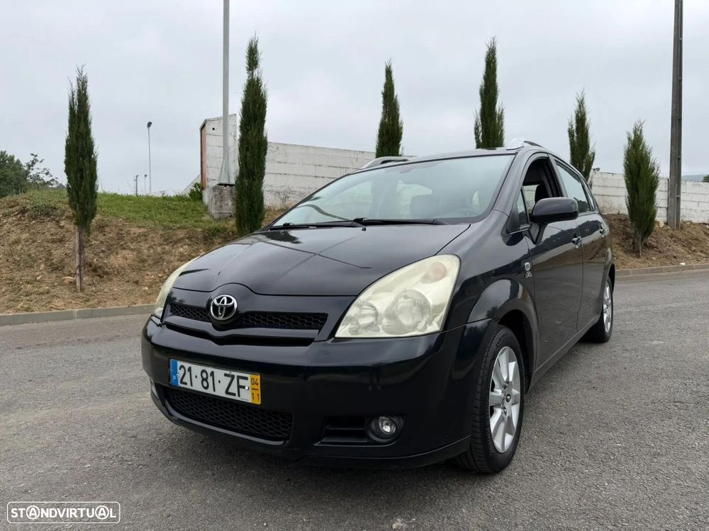 Toyota Corolla Verso - 8