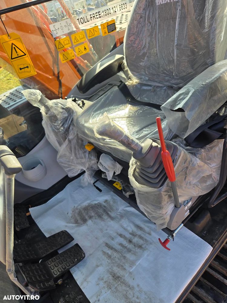Hitachi 14 tone, 2025, NOU, Cupa 0,8m, Adancime sapare 4,5m, latime 2,49m, inst picon pe brate, Aer conditionat, hidraulica HITACHI, protectie cabina, motor ISUZU, posibilitate leasing-PROMOTIE 79.900 EUR+Tva - 19