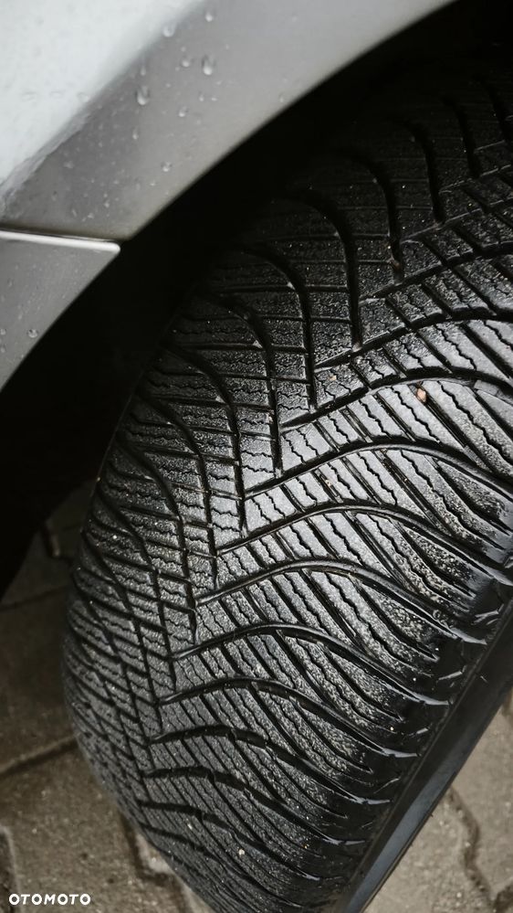 Volkswagen Passat 1.9 TDI Comfortline - 6