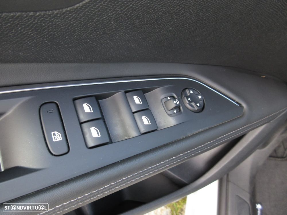 Peugeot 5008 BlueHDI 120 EAT6 Allure - 19