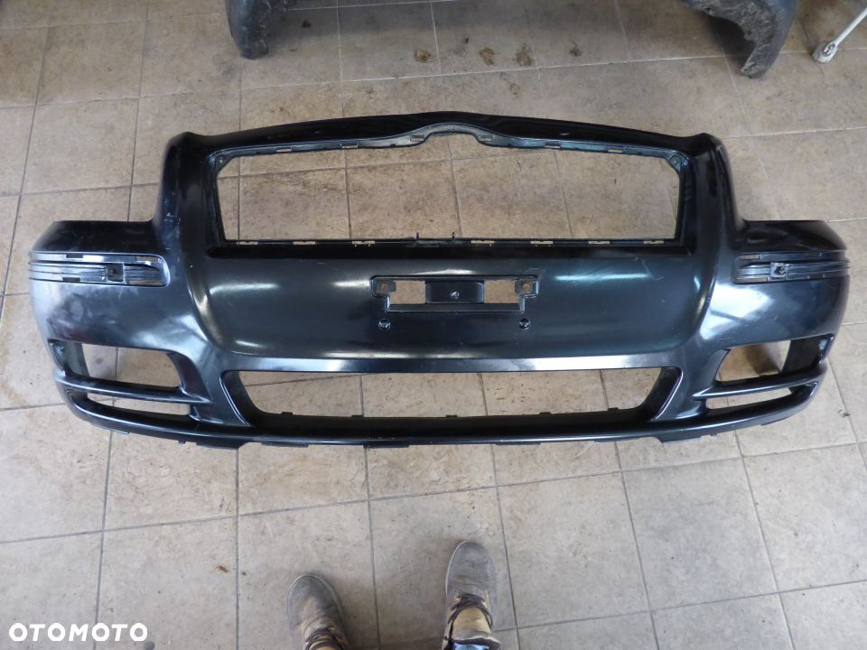 Zderzak przedni przód Toyota Avensis T25 02-06 - 1