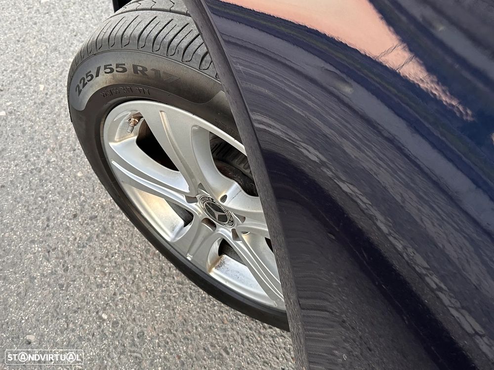 Mercedes-Benz E 220 d 9G-TRONIC Avantgarde - 37