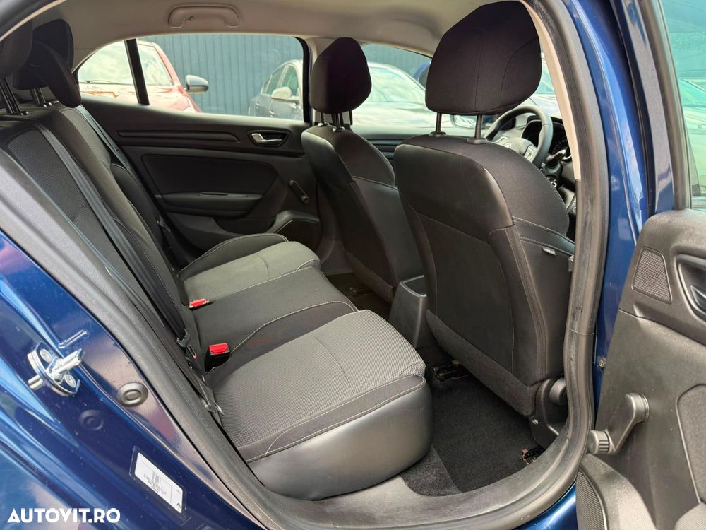 Renault Megane - 7
