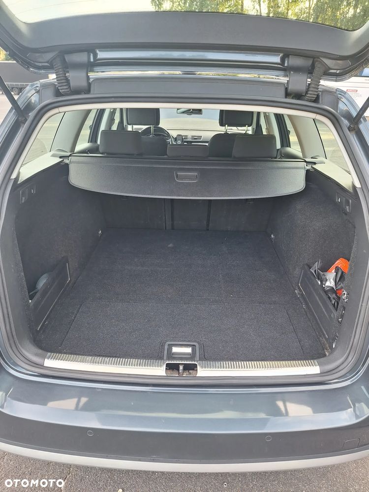 Volkswagen Passat - 13