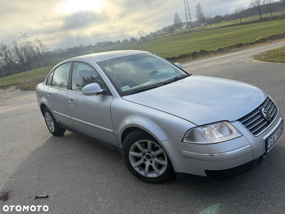 Volkswagen Passat 1.9 TDI Comfortline - 5